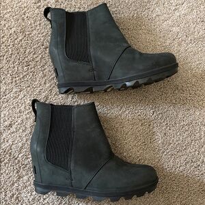 SOREL ankle boots Joan of Artic 8.5 medium excellent condition black in box